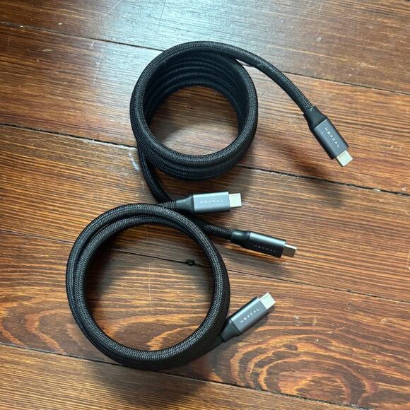 Hexcal Magnetic Thunderbolt Charging Cables - Picture 1 of 1